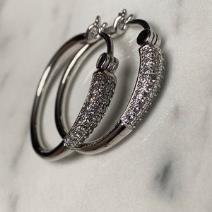 Sterling silver earrings with diamond details marked 925‎ snap hoops